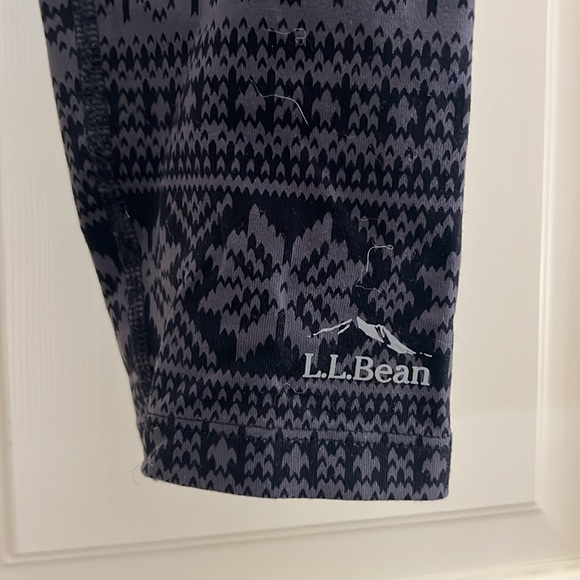 L. L. Bean black & grey winter patterned leggings - Picture 2 of 4